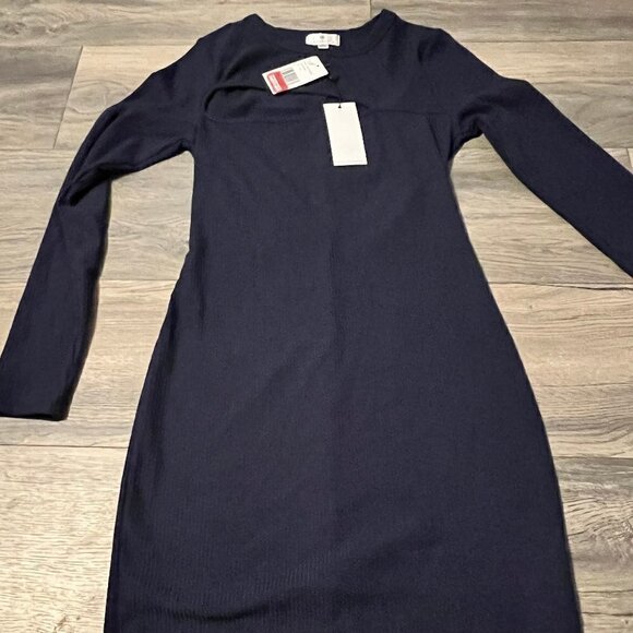 NWT Socialite Dress with cutout.  Size small.  Navy - Picture 1 of 6